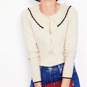 Boden Textured Scallop Cardigan